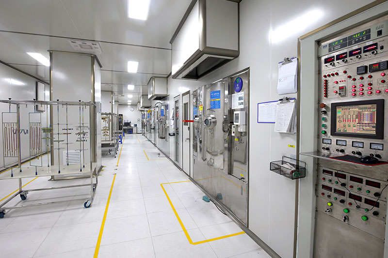 Vacuum coating workshop