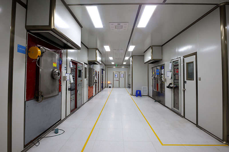 Vacuum coating workshop